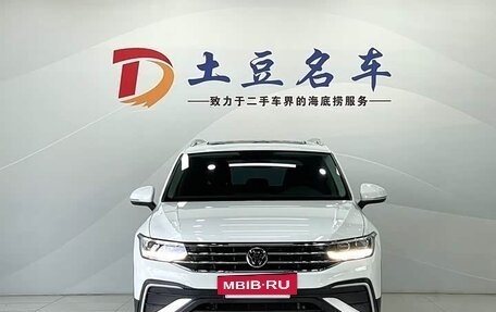 Volkswagen Tiguan II, 2023 год, 2 900 000 рублей, 5 фотография