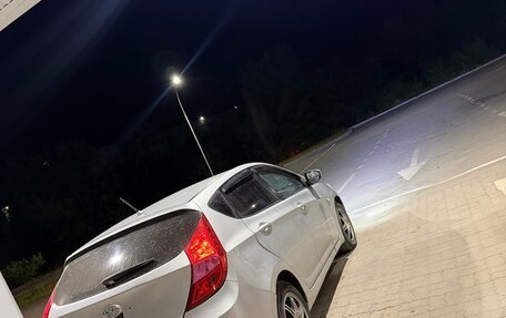 Hyundai Solaris II рестайлинг, 2012 год, 415 000 рублей, 13 фотография
