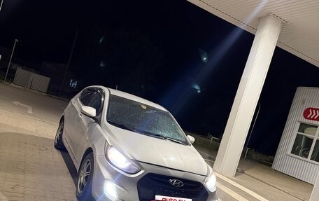 Hyundai Solaris II рестайлинг, 2012 год, 415 000 рублей, 14 фотография