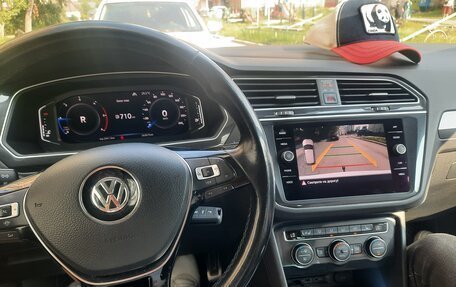 Volkswagen Tiguan II, 2019 год, 2 100 000 рублей, 23 фотография