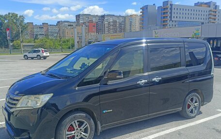 Nissan Serena IV, 2013 год, 1 250 000 рублей, 2 фотография