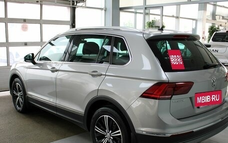 Volkswagen Tiguan II, 2016 год, 2 450 000 рублей, 19 фотография