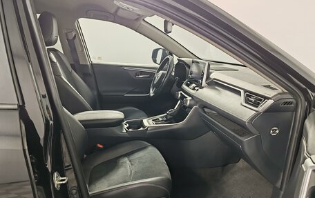Toyota RAV4, 2020 год, 2 799 000 рублей, 16 фотография
