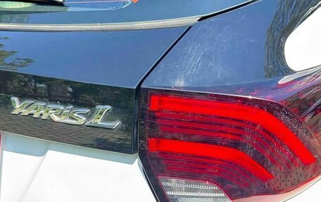 Toyota Yaris, 2022 год, 950 000 рублей, 19 фотография