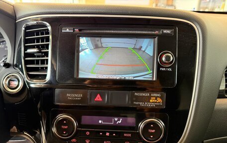Mitsubishi Outlander III рестайлинг 3, 2015 год, 2 069 900 рублей, 19 фотография