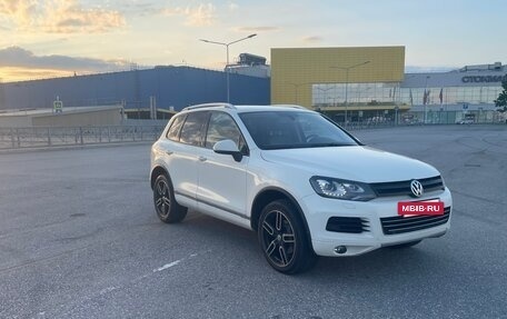 Volkswagen Touareg III, 2011 год, 1 699 000 рублей, 3 фотография