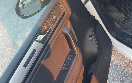 Volkswagen Touareg III, 2011 год, 1 699 000 рублей, 18 фотография