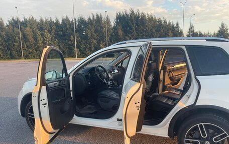Volkswagen Touareg III, 2011 год, 1 699 000 рублей, 16 фотография