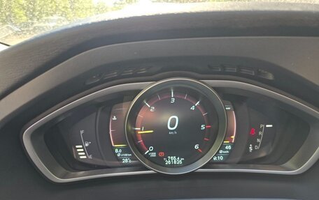 Volvo V40 II рестайлинг, 2014 год, 1 000 000 рублей, 8 фотография