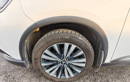 Mitsubishi Outlander III рестайлинг 3, 2019 год, 2 650 000 рублей, 7 фотография
