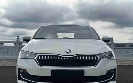 Skoda Rapid II, 2022 год, 1 229 222 рублей, 2 фотография