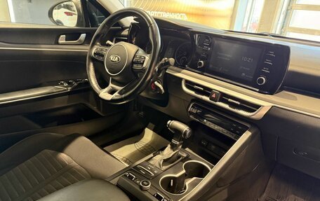 KIA K5, 2021 год, 1 999 000 рублей, 17 фотография
