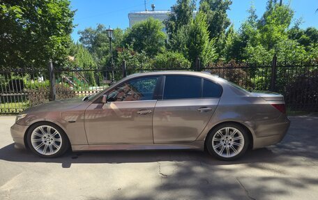BMW 5 серия, 2005 год, 850 000 рублей, 8 фотография