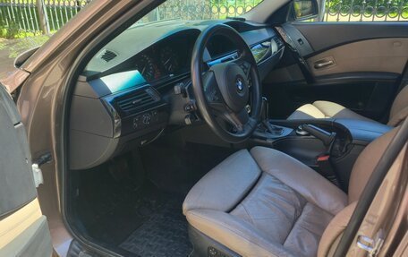 BMW 5 серия, 2005 год, 850 000 рублей, 11 фотография