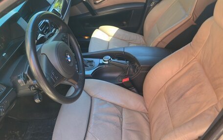 BMW 5 серия, 2005 год, 850 000 рублей, 12 фотография