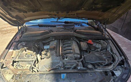 BMW 5 серия, 2005 год, 850 000 рублей, 17 фотография