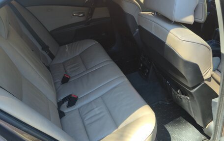 BMW 5 серия, 2005 год, 850 000 рублей, 15 фотография