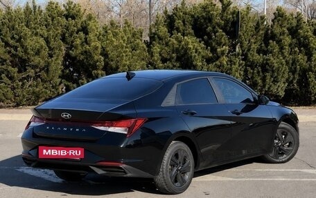 Hyundai Elantra, 2021 год, 1 580 000 рублей, 4 фотография