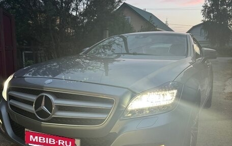 Mercedes-Benz CLS, 2012 год, 2 100 000 рублей, 2 фотография