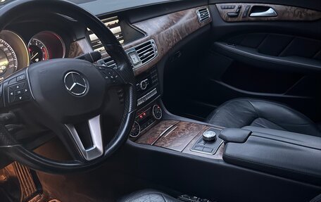 Mercedes-Benz CLS, 2012 год, 2 100 000 рублей, 12 фотография