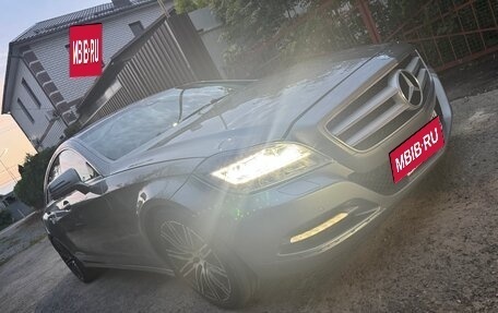 Mercedes-Benz CLS, 2012 год, 2 100 000 рублей, 4 фотография