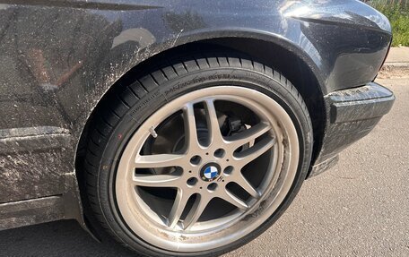 BMW 5 серия, 1989 год, 600 000 рублей, 24 фотография