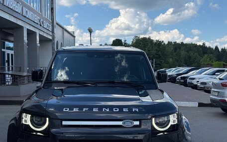 Land Rover Defender II, 2021 год, 6 300 000 рублей, 3 фотография