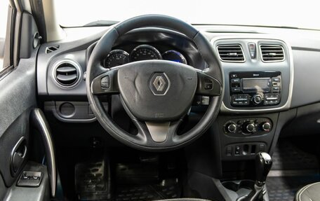 Renault Logan II, 2018 год, 898 000 рублей, 14 фотография