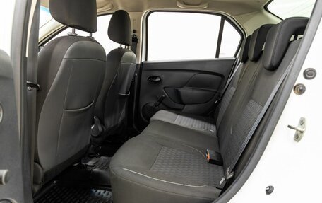 Renault Logan II, 2018 год, 898 000 рублей, 30 фотография