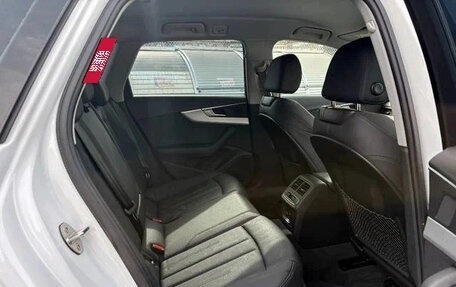 Audi A4, 2017 год, 1 799 000 рублей, 13 фотография