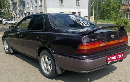 Toyota Vista, 1993 год, 195 000 рублей, 6 фотография
