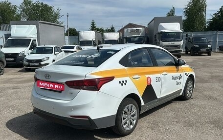 Hyundai Solaris II рестайлинг, 2019 год, 745 000 рублей, 3 фотография