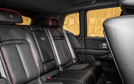 Rolls-Royce Cullinan, 2026 год, 60 780 000 рублей, 15 фотография