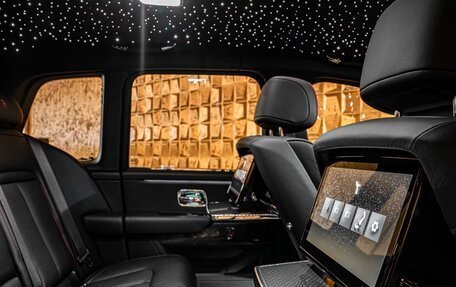 Rolls-Royce Cullinan, 2026 год, 60 780 000 рублей, 16 фотография