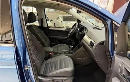 Volkswagen Touran III, 2022 год, 1 620 000 рублей, 11 фотография