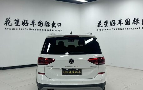 Volkswagen Touran III, 2021 год, 1 610 000 рублей, 5 фотография