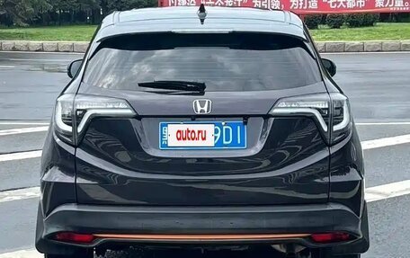Honda Vezel, 2022 год, 1 280 000 рублей, 5 фотография
