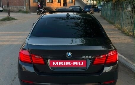 BMW 5 серия, 2011 год, 1 750 000 рублей, 2 фотография