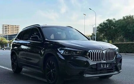 BMW X1, 2022 год, 1 880 000 рублей, 3 фотография
