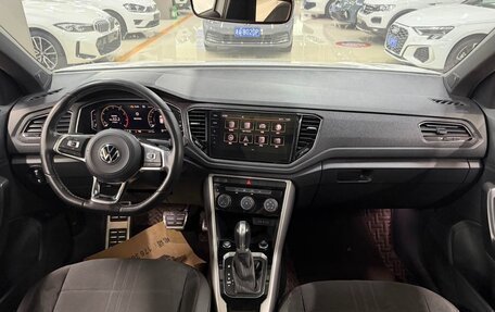 Volkswagen T-Roc I, 2023 год, 1 550 000 рублей, 8 фотография