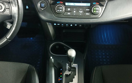 Toyota RAV4, 2018 год, 2 249 000 рублей, 18 фотография