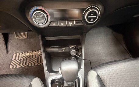 KIA Stonic, 2021 год, 1 280 000 рублей, 13 фотография