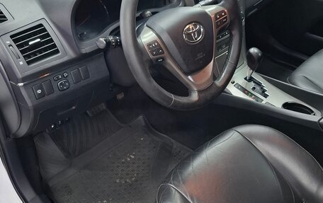 Toyota Avensis III рестайлинг, 2011 год, 1 045 000 рублей, 7 фотография