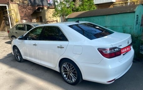 Toyota Camry, 2015 год, 1 730 000 рублей, 3 фотография