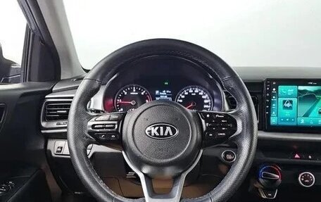 KIA Stonic, 2018 год, 1 480 000 рублей, 6 фотография