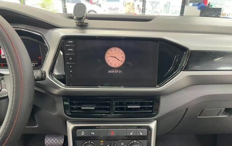 Volkswagen T-Cross I, 2022 год, 1 250 000 рублей, 10 фотография