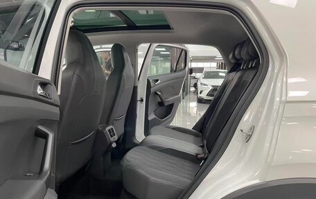 Volkswagen T-Cross I, 2022 год, 1 250 000 рублей, 12 фотография