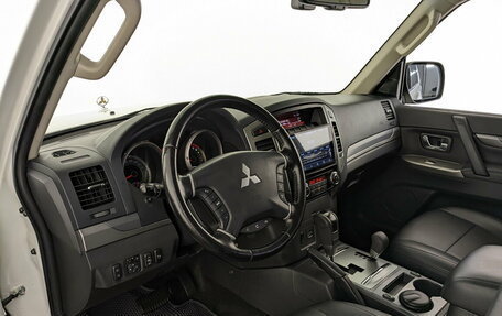 Mitsubishi Pajero IV, 2021 год, 4 440 000 рублей, 16 фотография