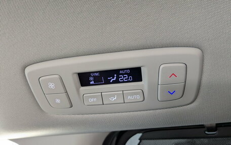 KIA Carnival, 2024 год, 6 000 000 рублей, 18 фотография