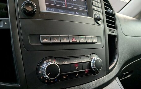 Mercedes-Benz Vito, 2018 год, 4 000 000 рублей, 17 фотография
